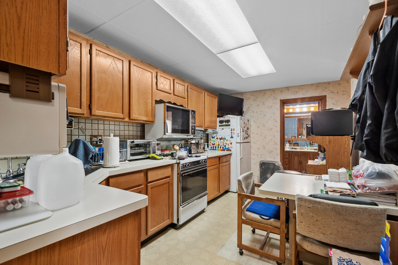 6420 N Western Avenue