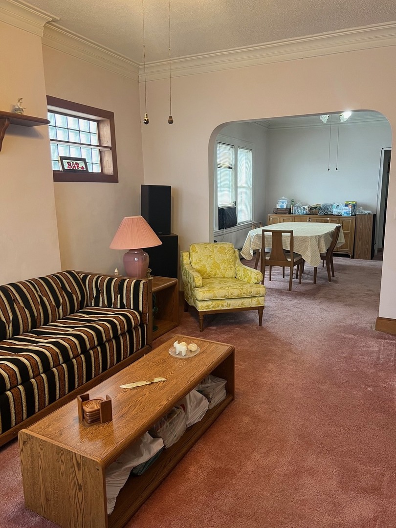 6420 N Western Avenue