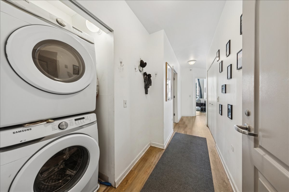 600 N Dearborn Avenue Unit: 805