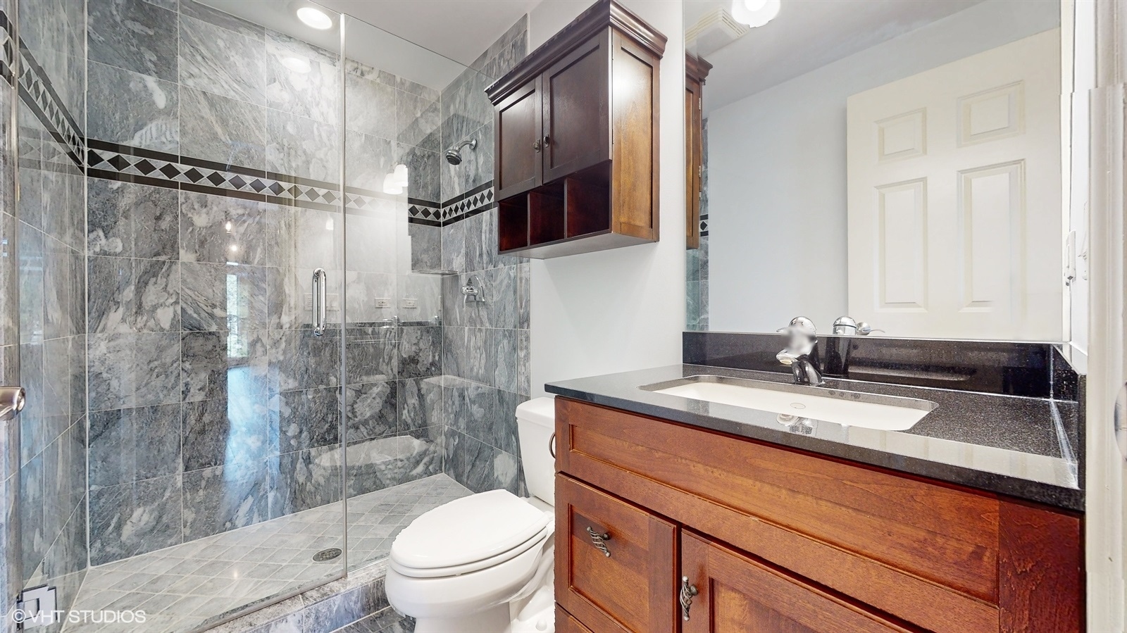 1890 N Milwaukee Avenue Unit: 3C