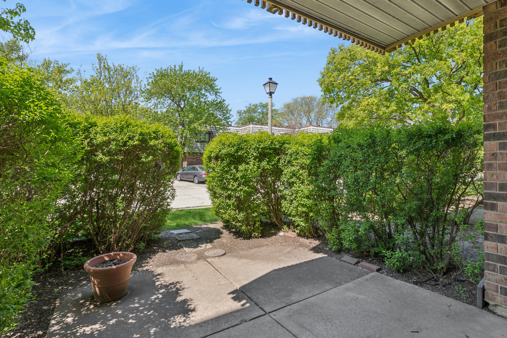 925 Spring Hill Drive Unit: 102