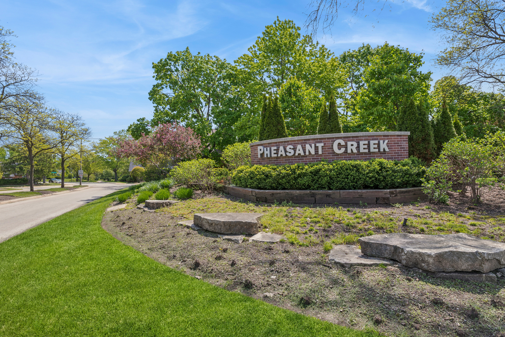 925 Spring Hill Drive Unit: 102