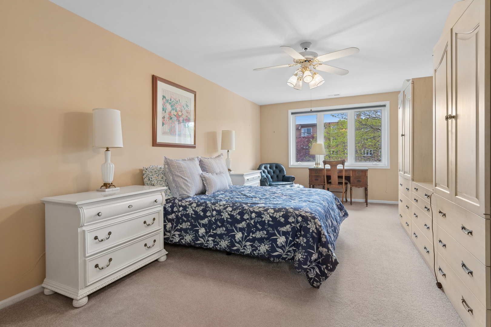 8100 W Foster Lane Unit: 311