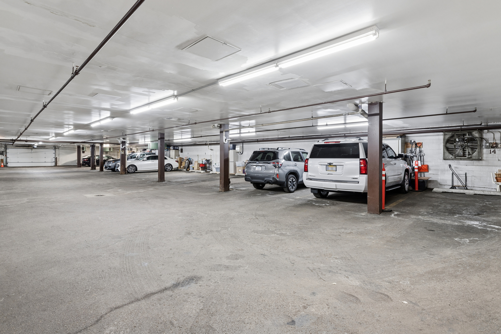 8100 W Foster Lane Unit: 311