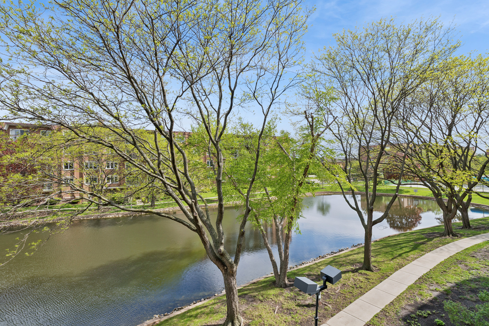 8100 W Foster Lane Unit: 311