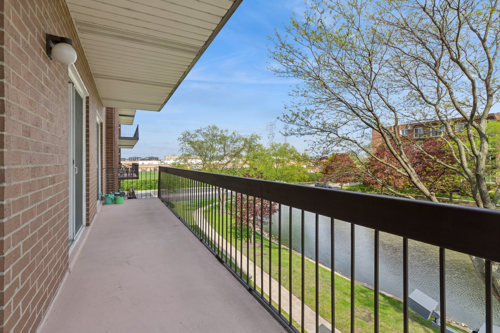 8100 W Foster Lane Unit: 311