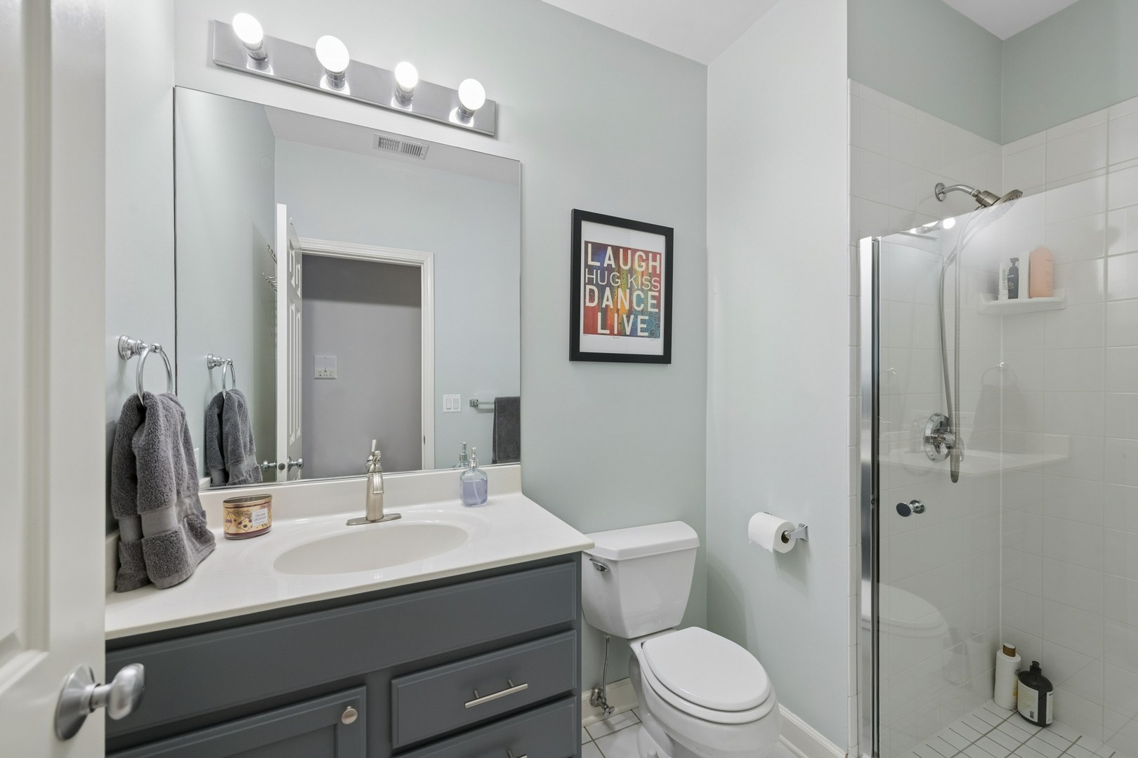 3336 N Damen Avenue Unit: 2
