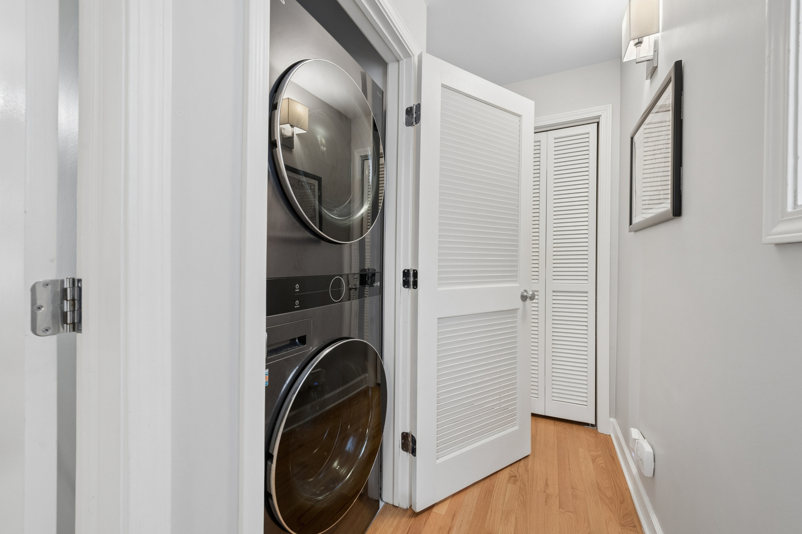 3336 N Damen Avenue Unit: 2