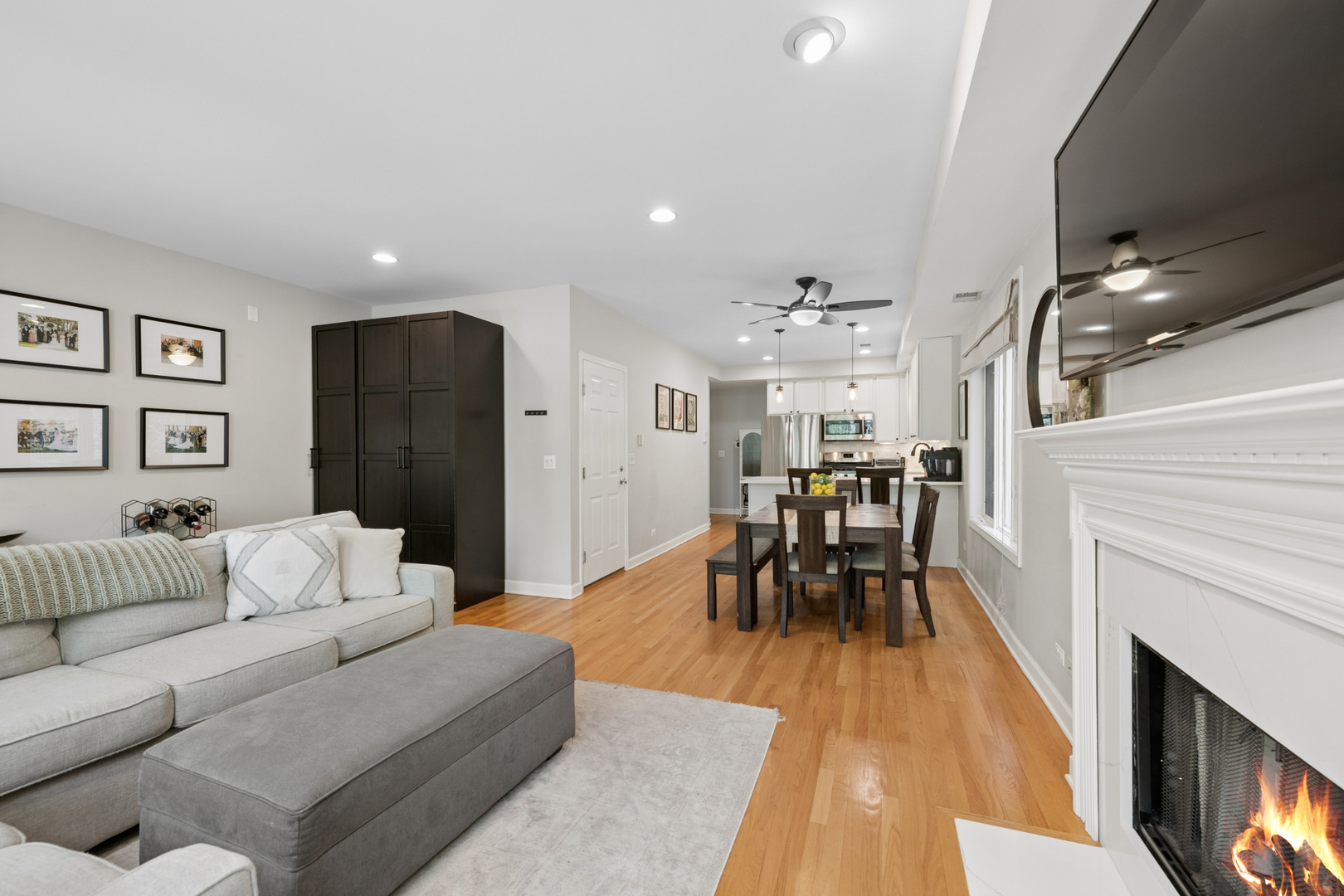 3336 N Damen Avenue Unit: 2