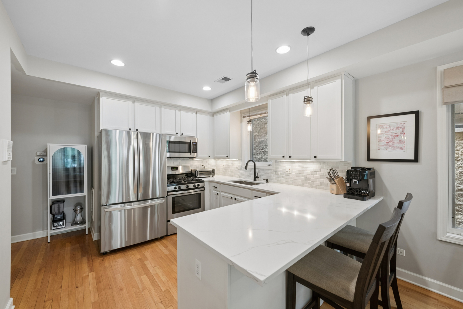 3336 N Damen Avenue Unit: 2