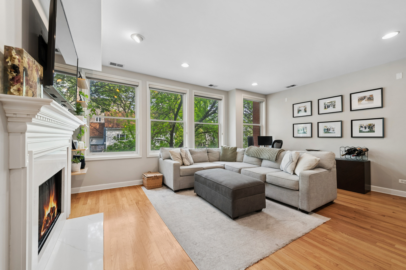 3336 N Damen Avenue Unit: 2