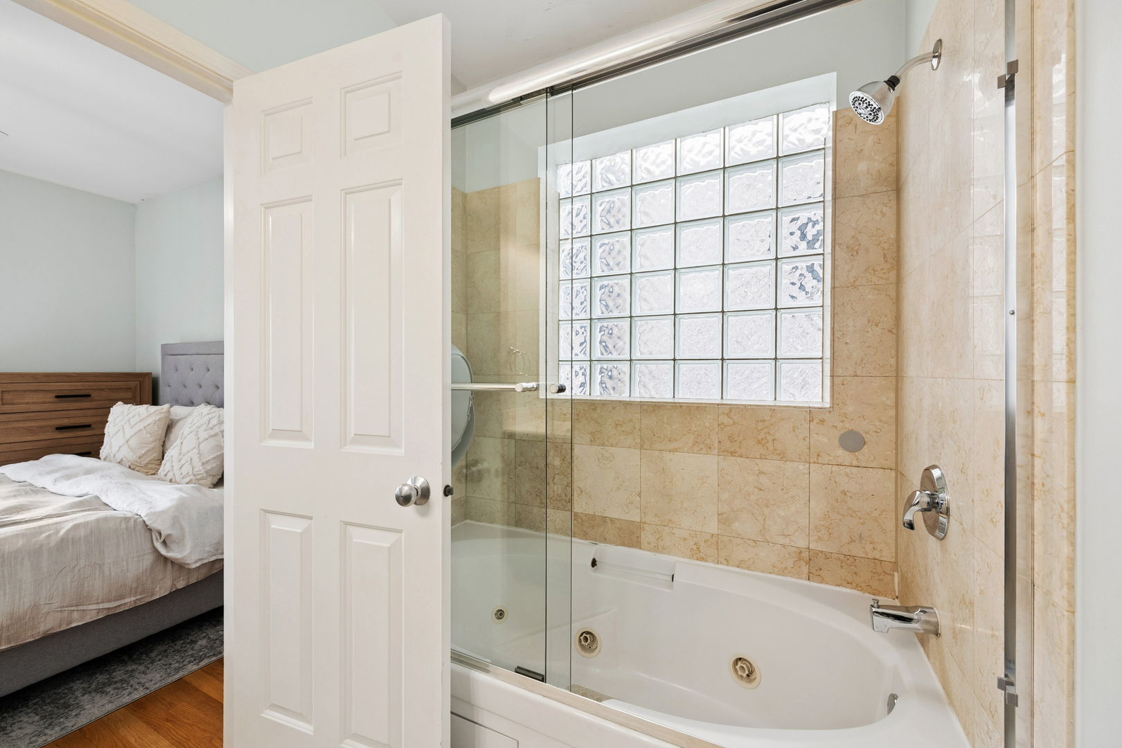3336 N Damen Avenue Unit: 2