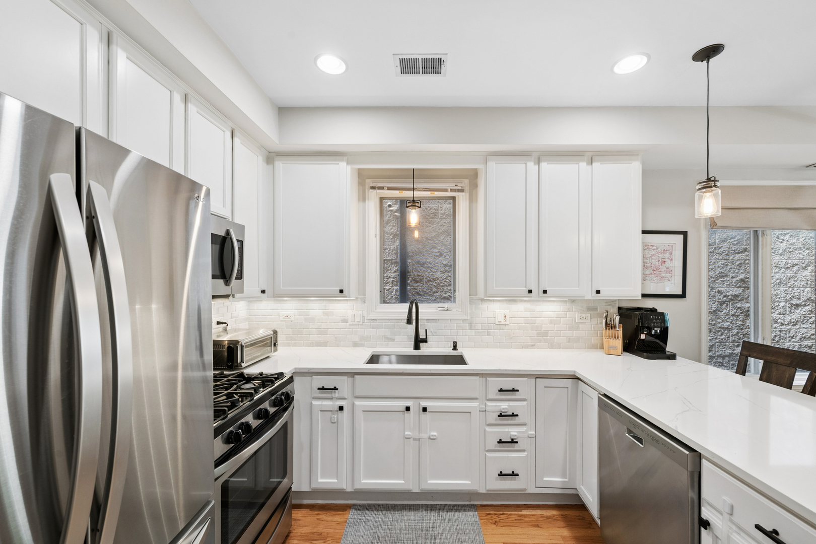 3336 N Damen Avenue Unit: 2
