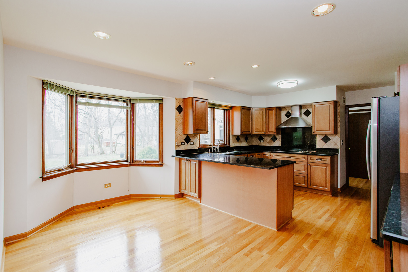 1900 LANDWEHR Road