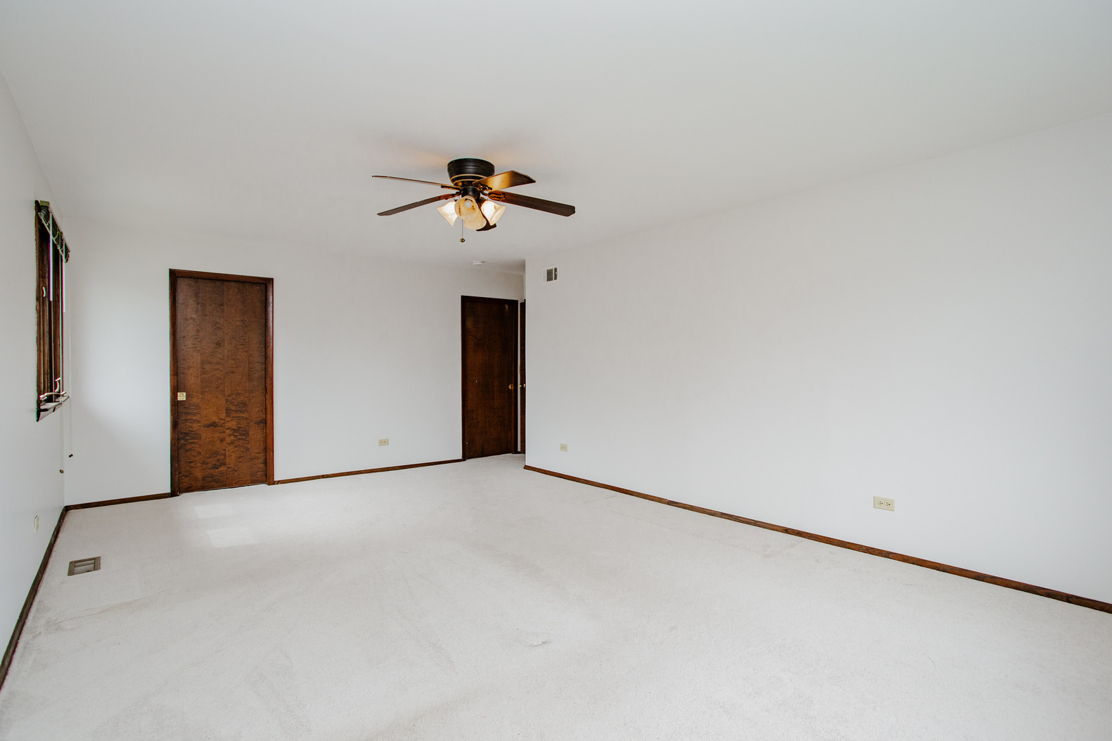 1900 LANDWEHR Road