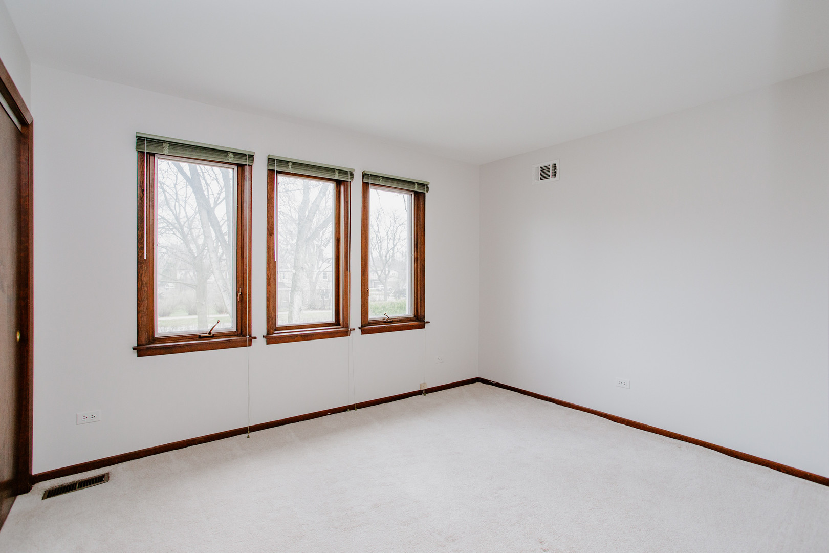 1900 LANDWEHR Road