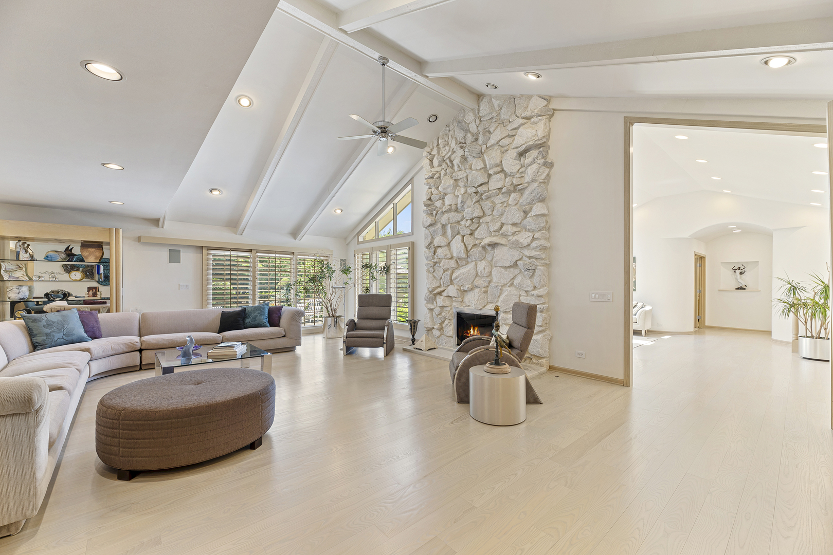 2372 Tennyson Lane