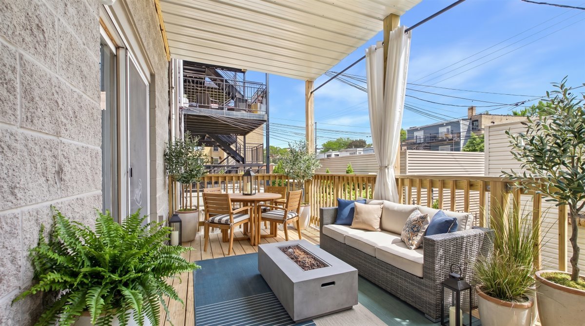 4315 N Richmond Street Unit: 1N