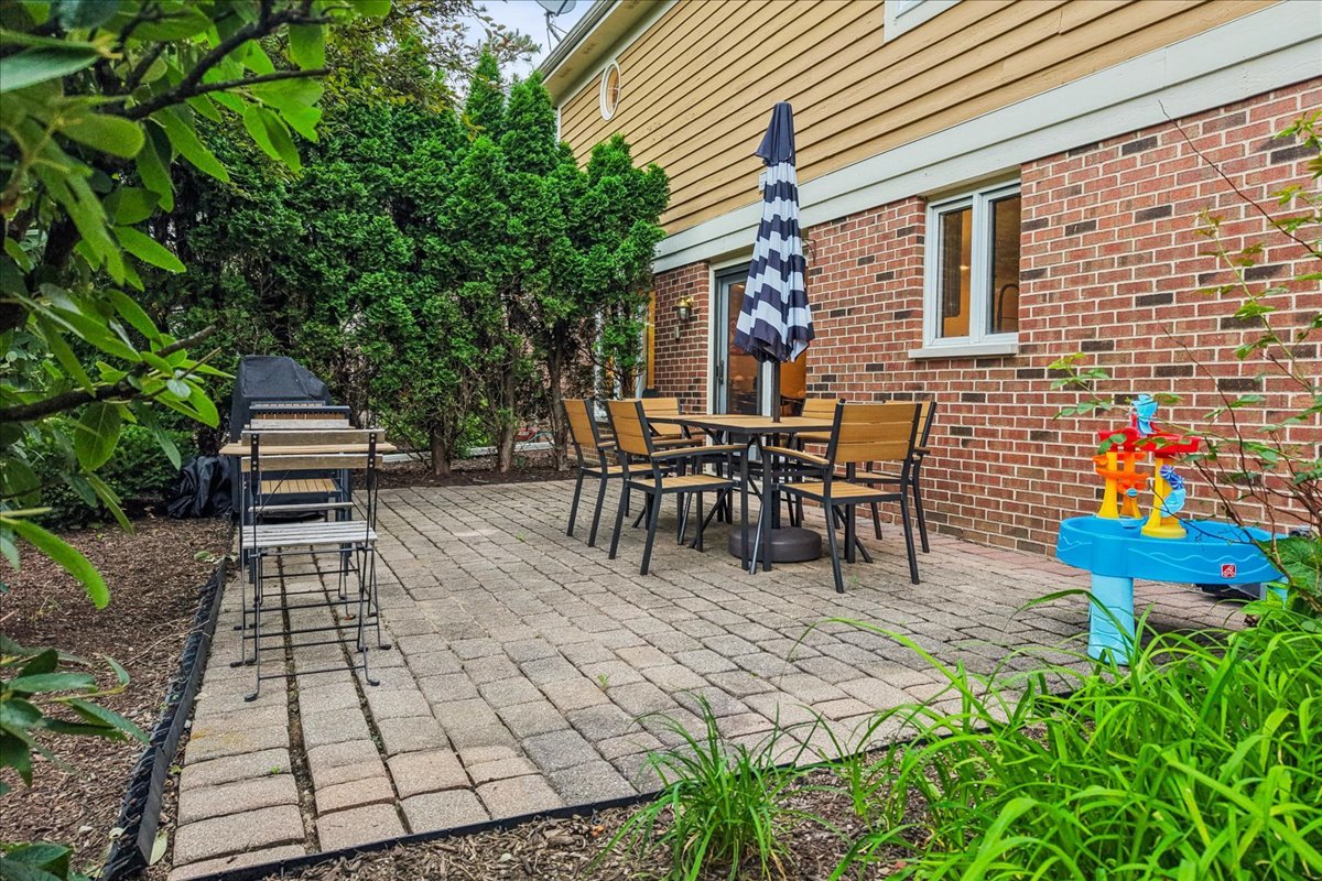 313 Rivershire Court
