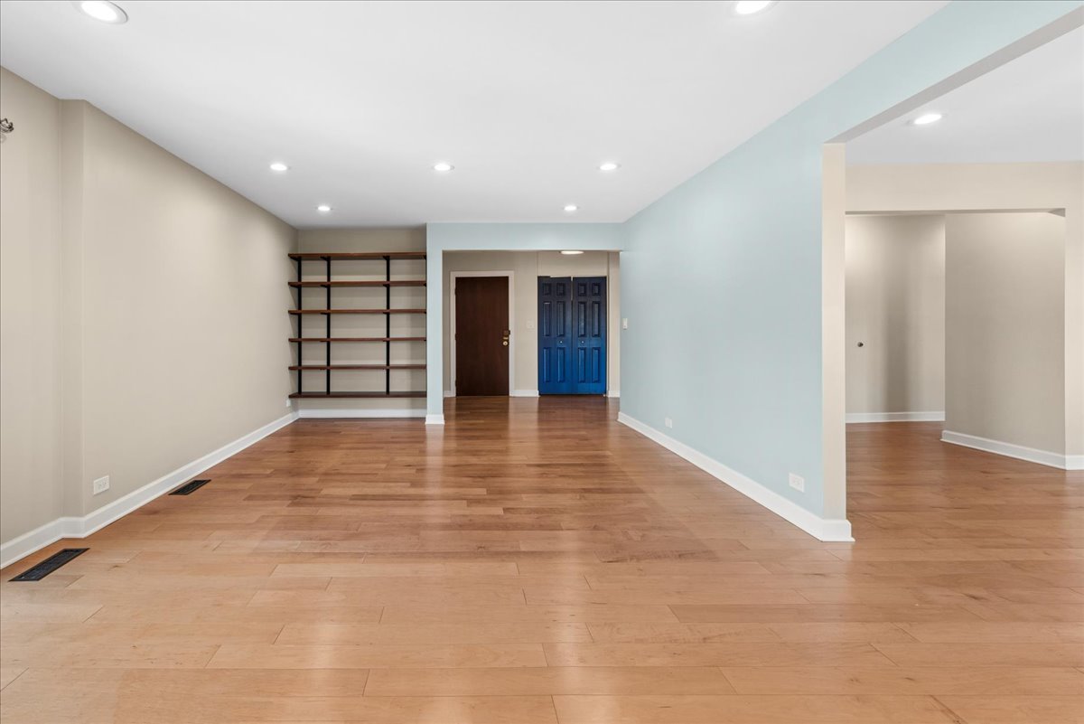 930 Hinman Avenue Unit: 504