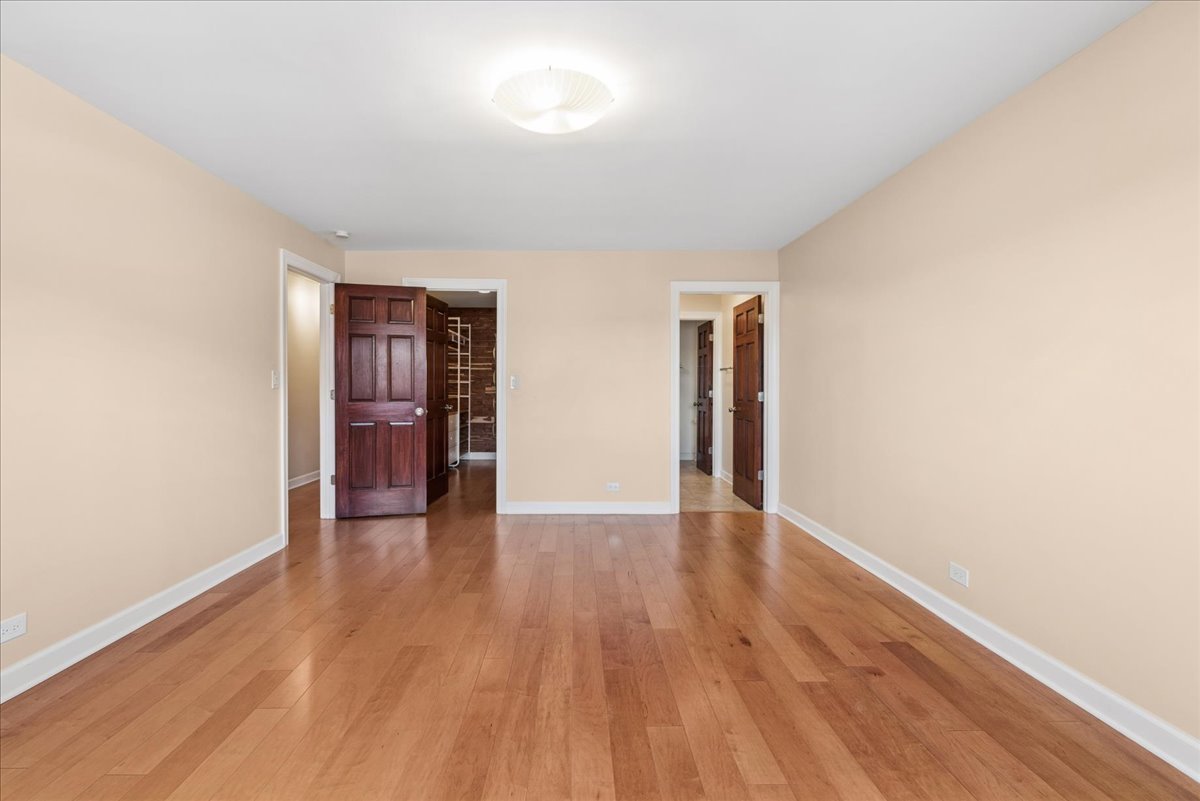930 Hinman Avenue Unit: 504