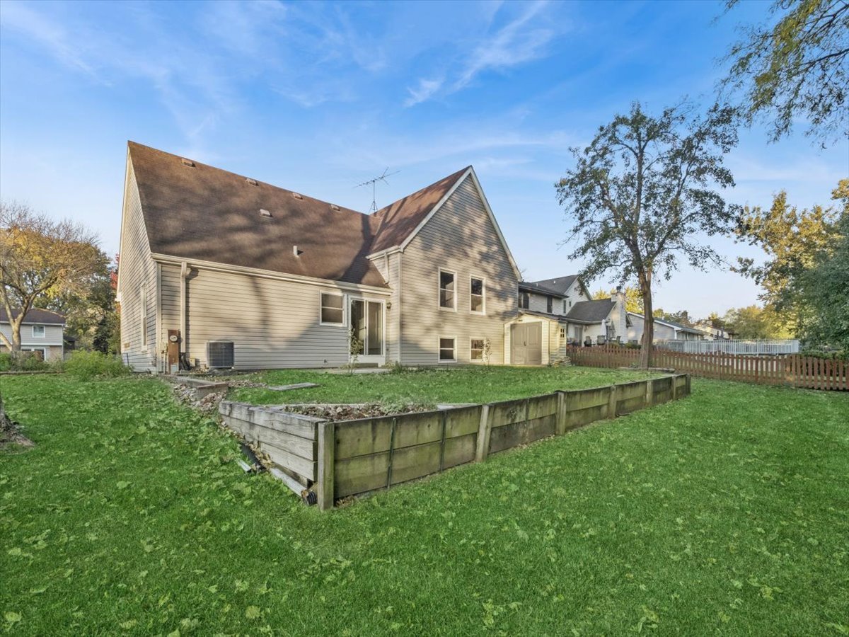 122 Encina Drive