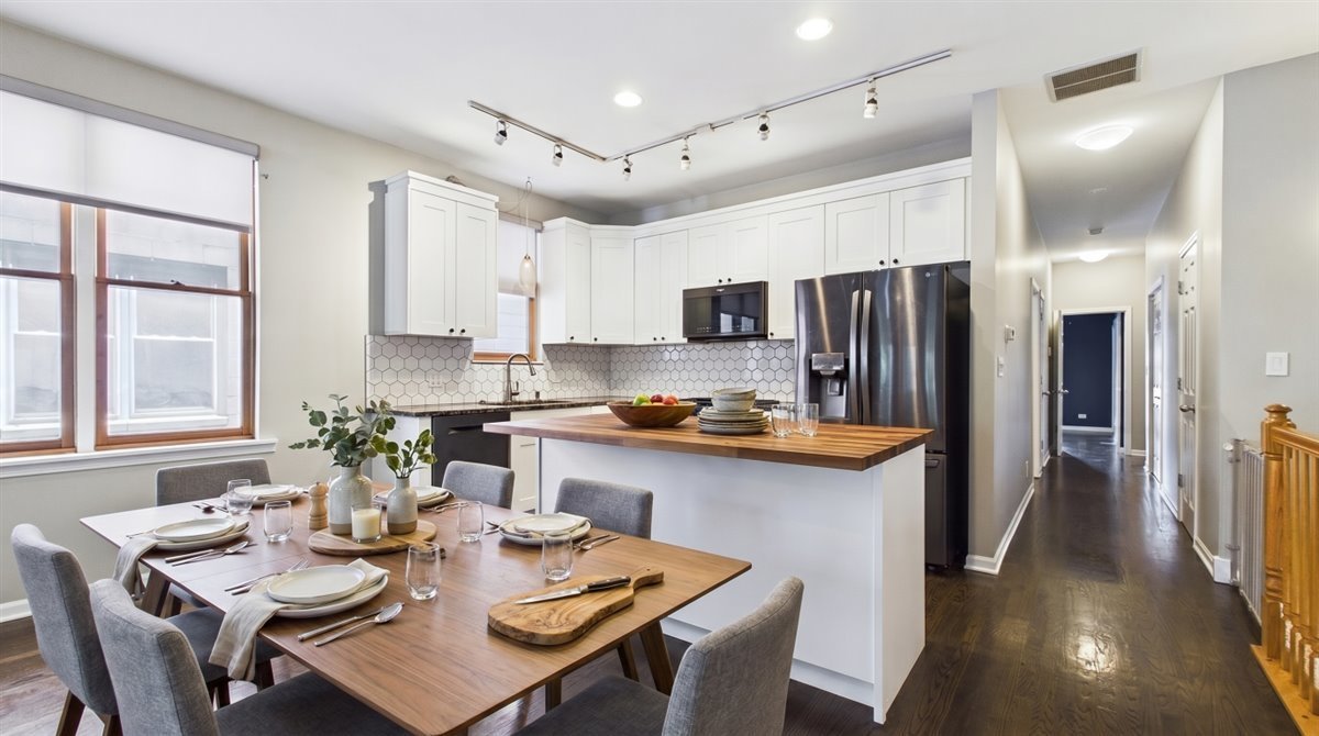 4315 N Richmond Street Unit: 1N