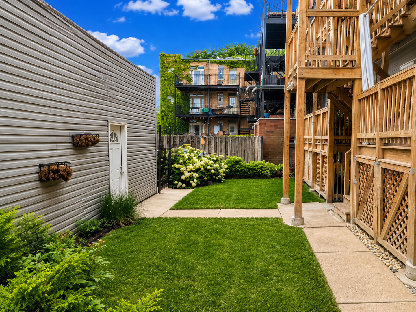 4315 N Richmond Street Unit: 1N