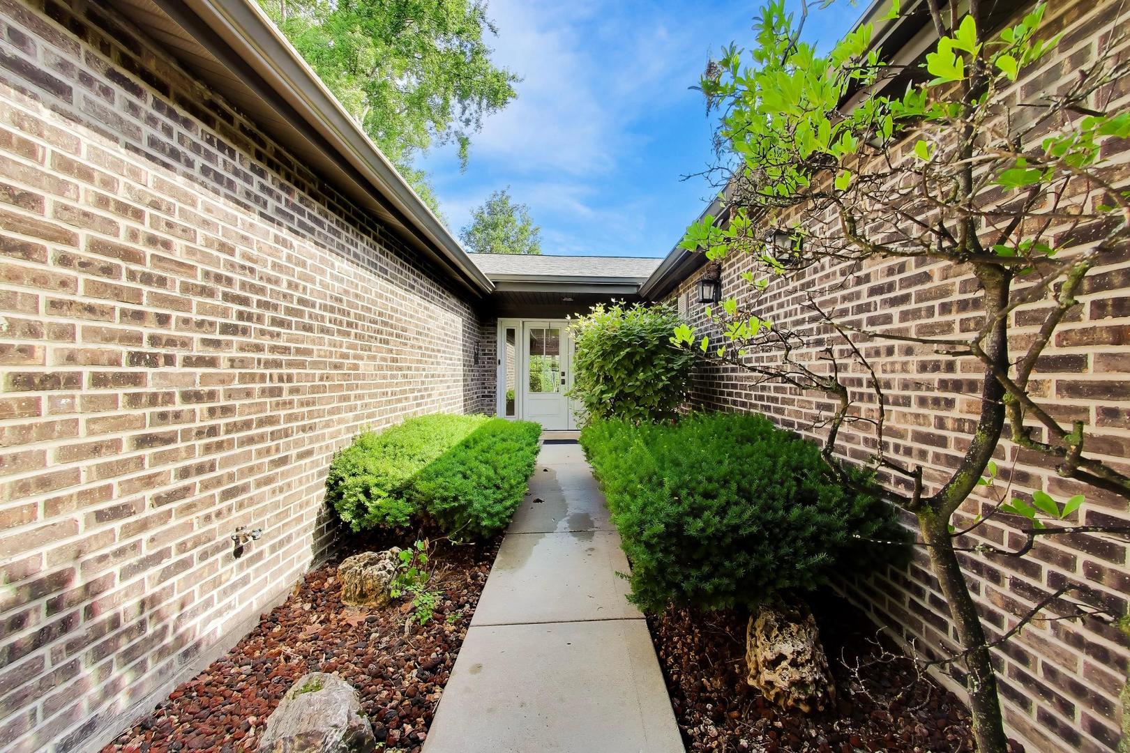 4044 Chester Drive