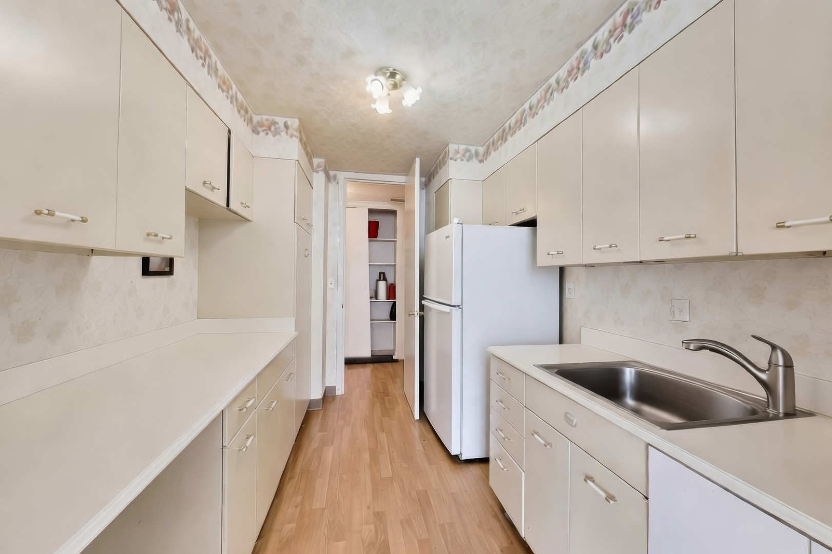4800 S CHICAGO BEACH Drive Unit: 912S