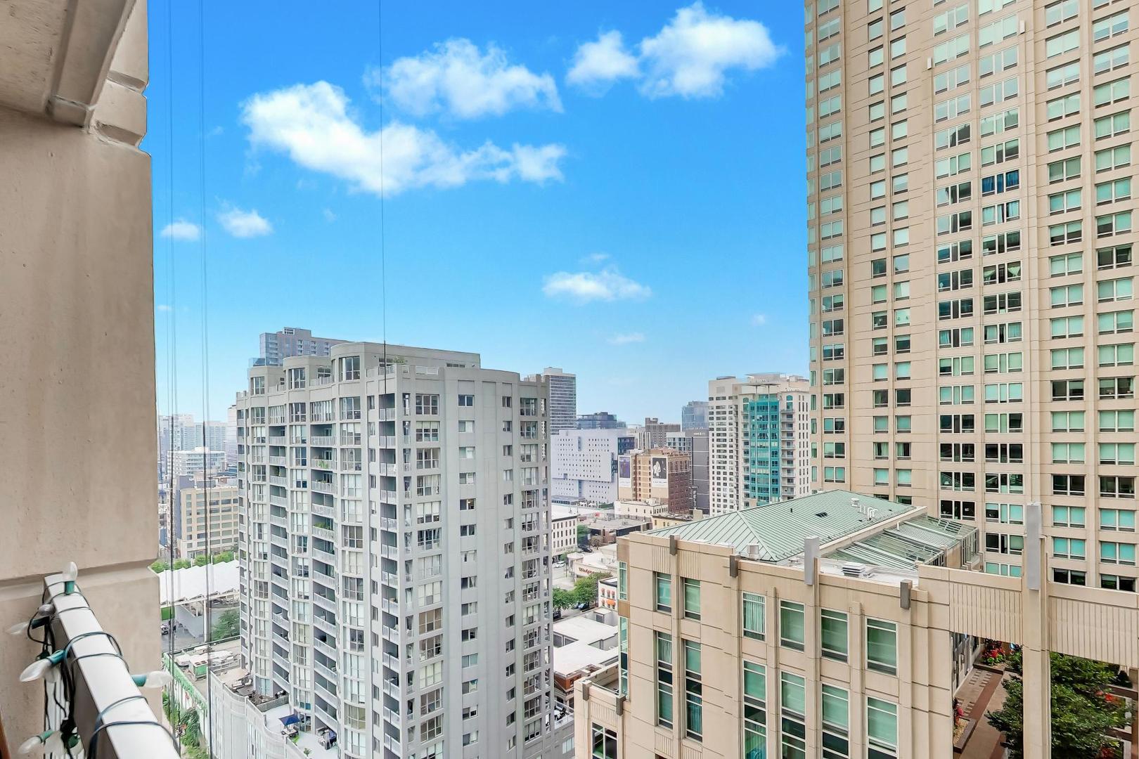 545 N Dearborn Street Unit: 1903