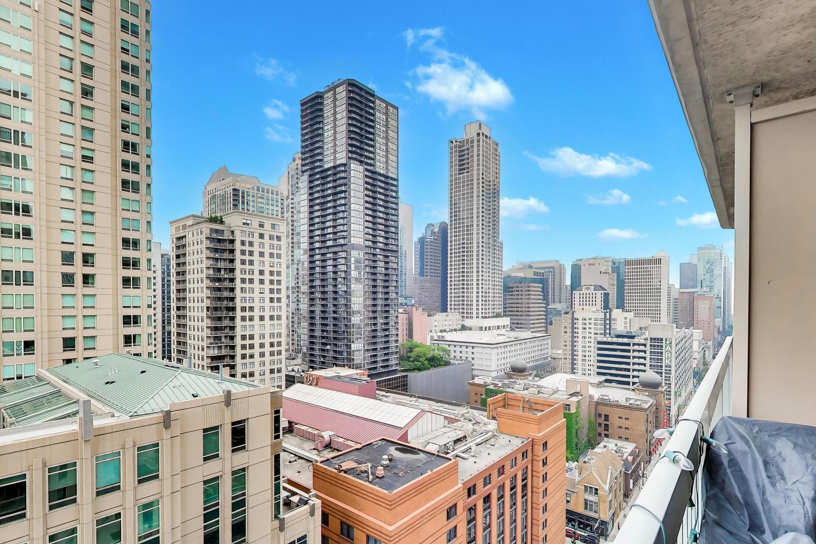 545 N Dearborn Street Unit: 1903