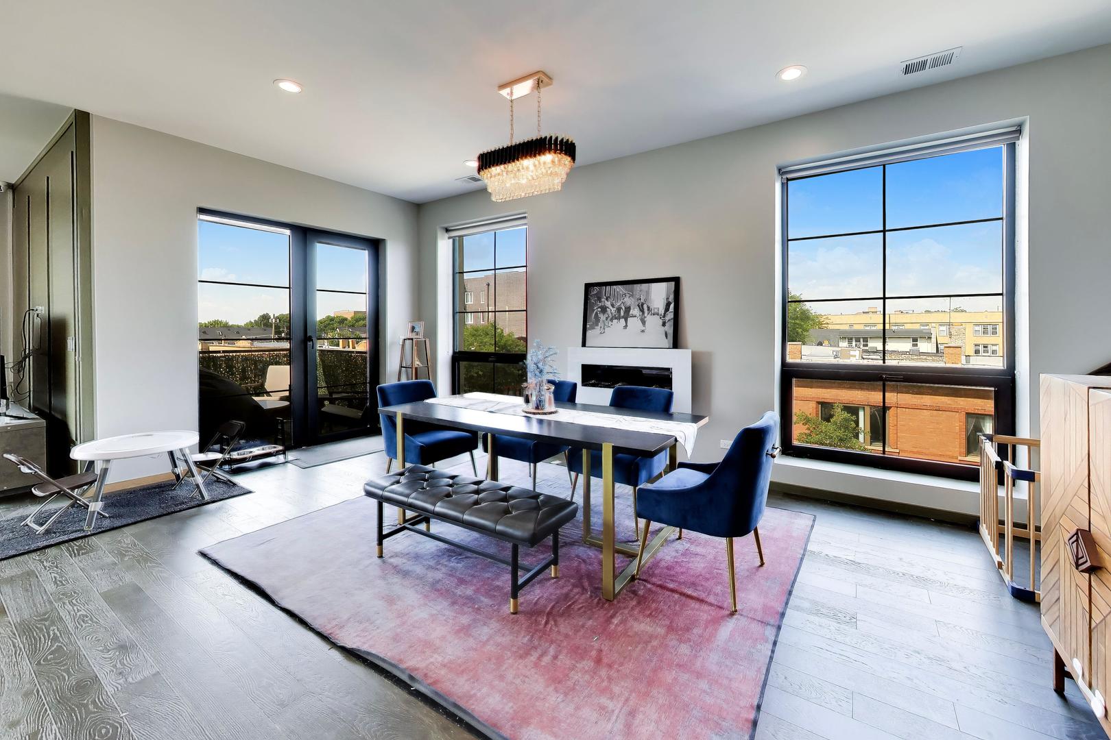 3024 W Irving Park Road Unit: 3S