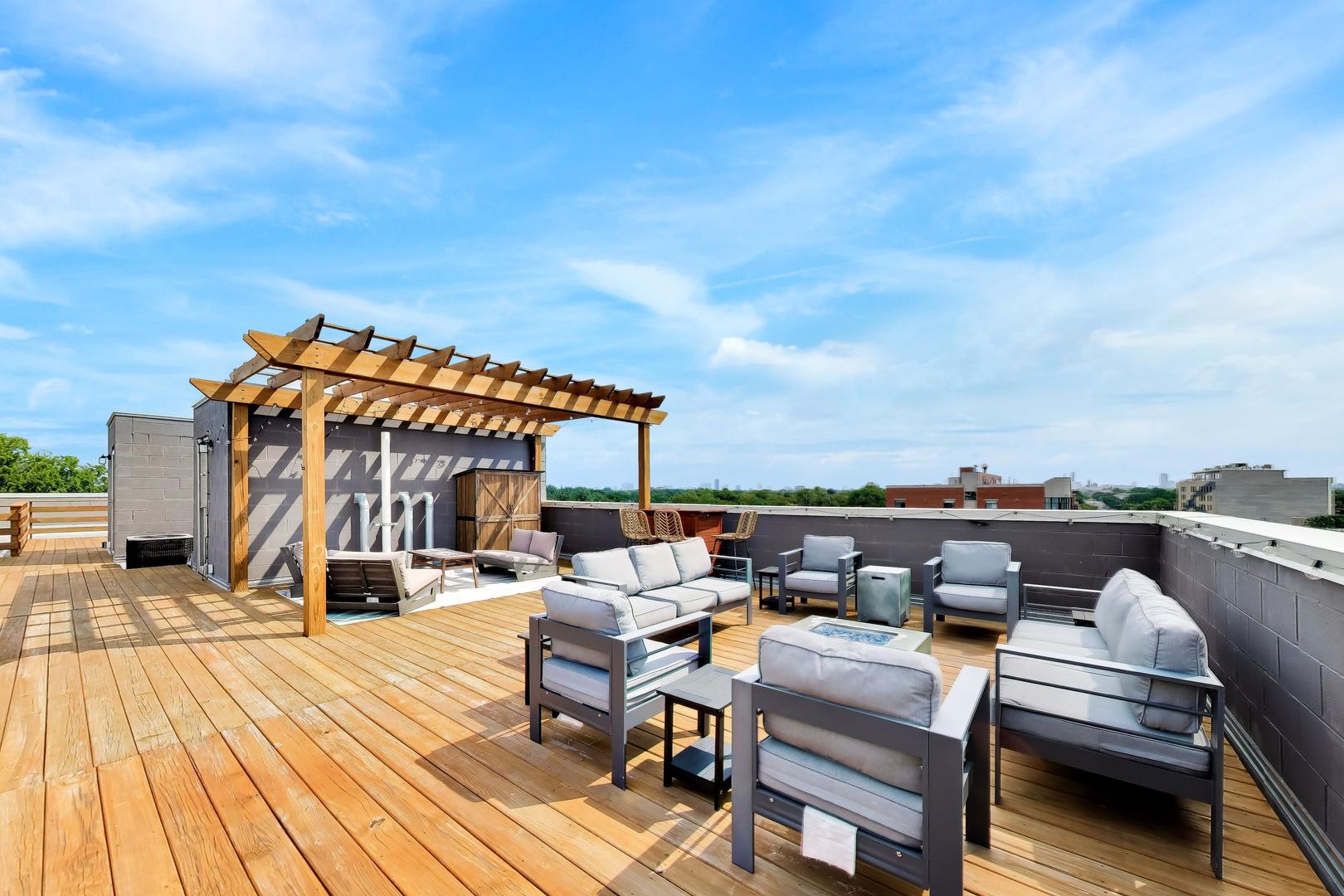 3024 W Irving Park Road Unit: 3S