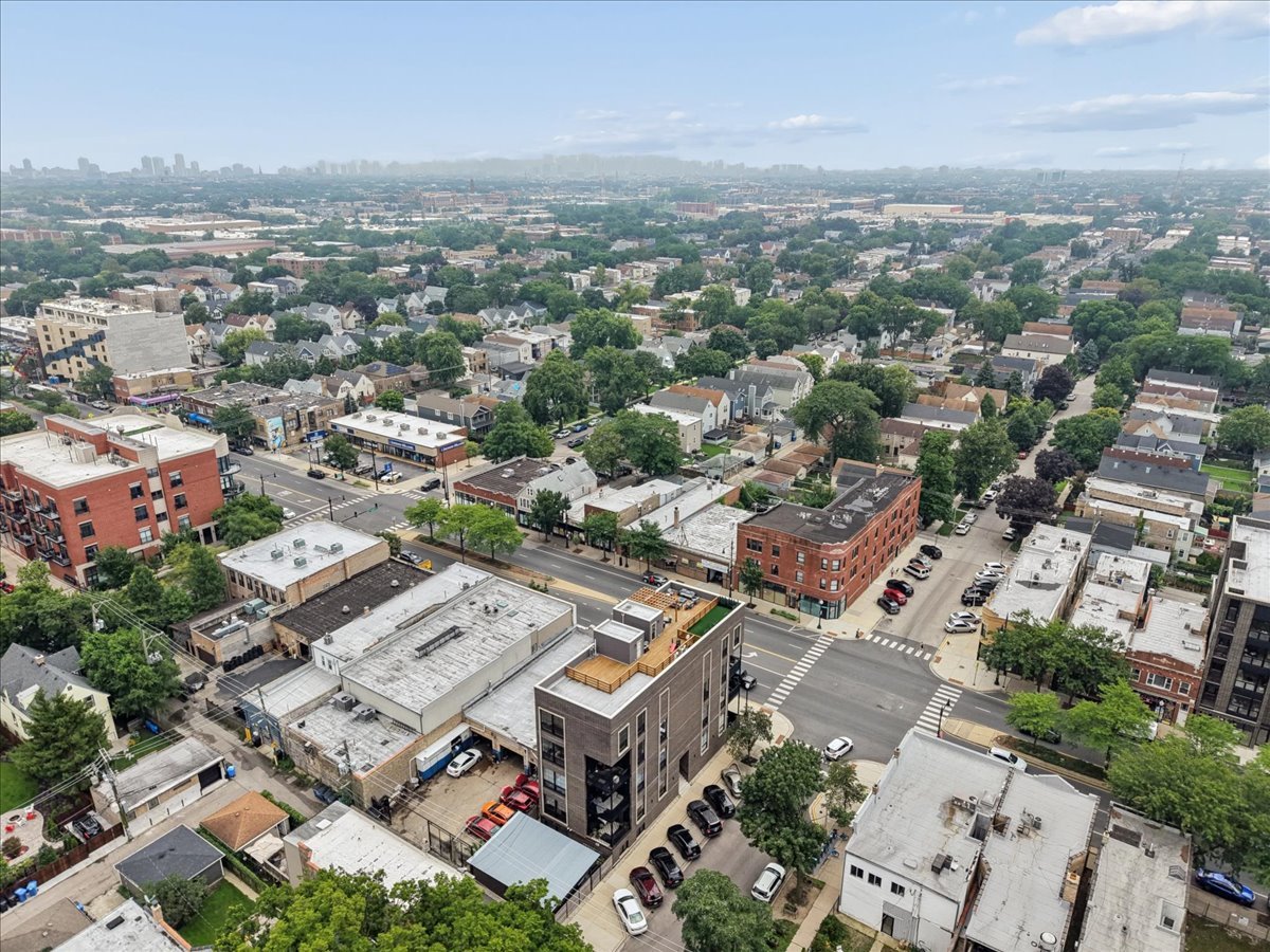 3024 W Irving Park Road Unit: 3S