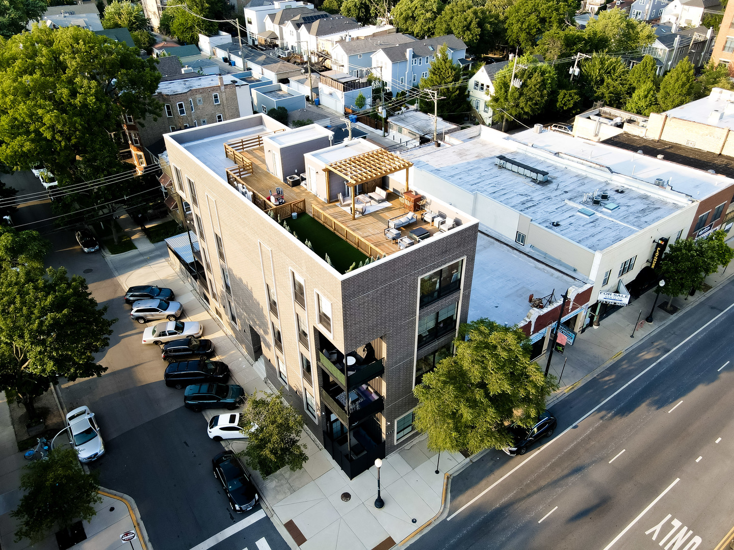 3024 W Irving Park Road Unit: 3S