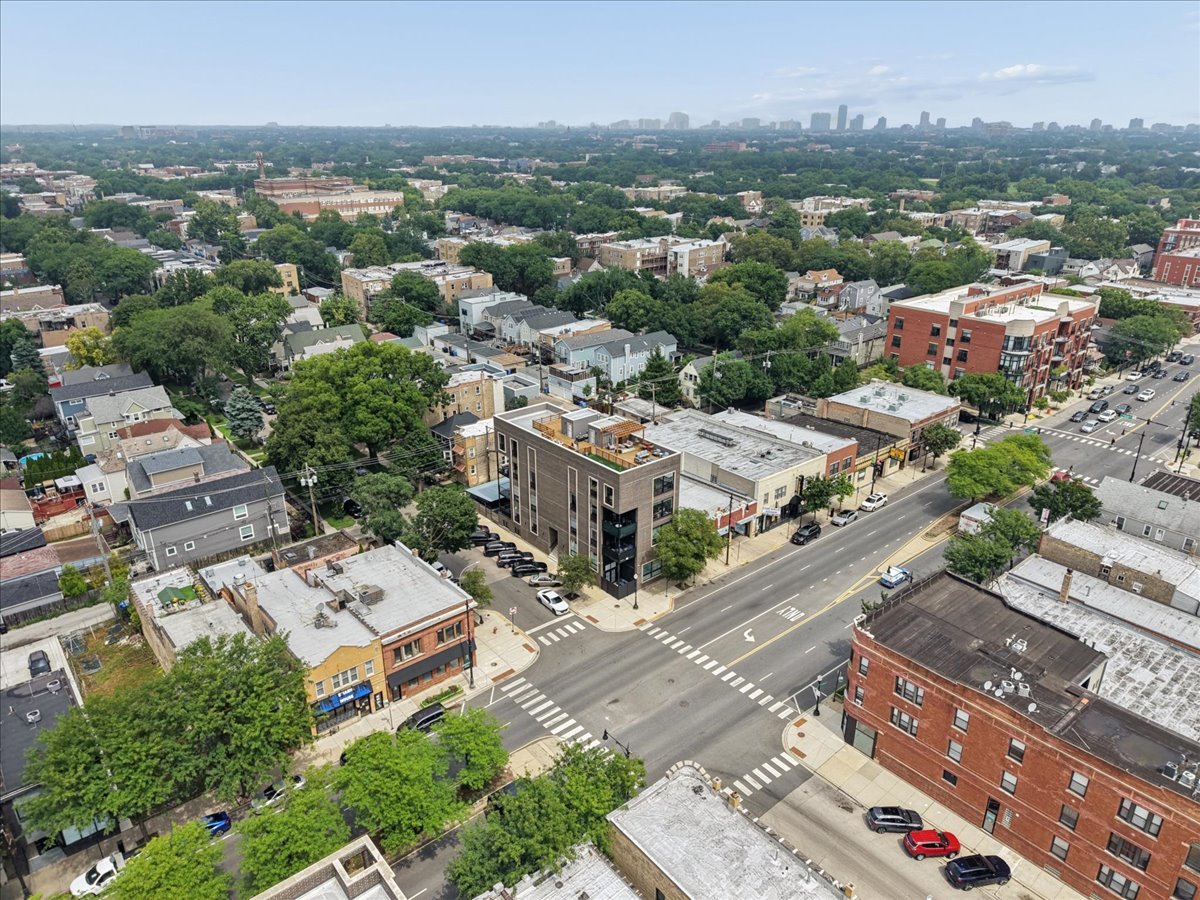 3024 W Irving Park Road Unit: 3S