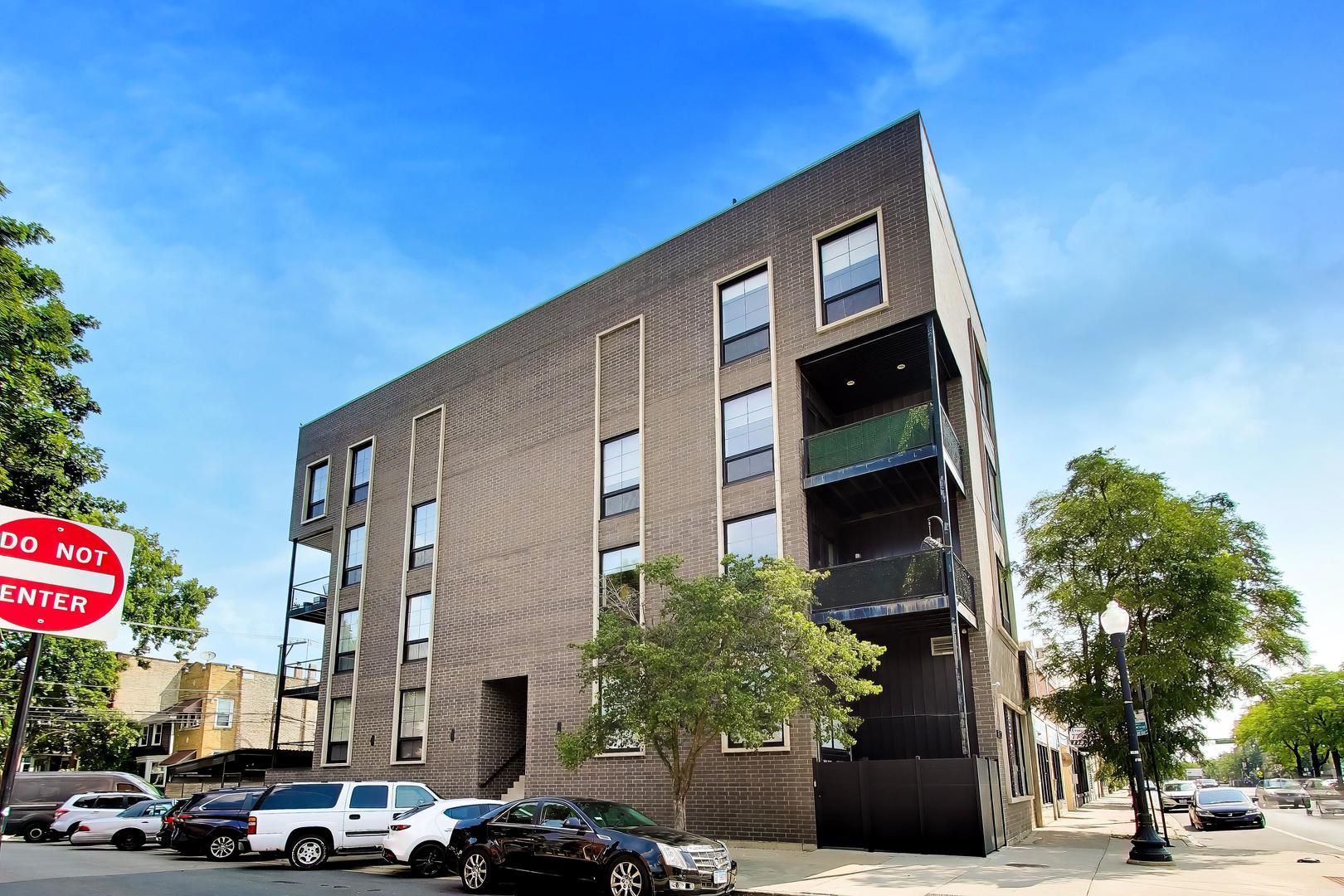 3024 W Irving Park Road Unit: 3S