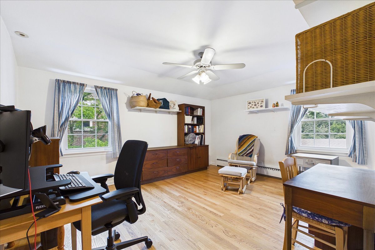 4312 Suffield Court