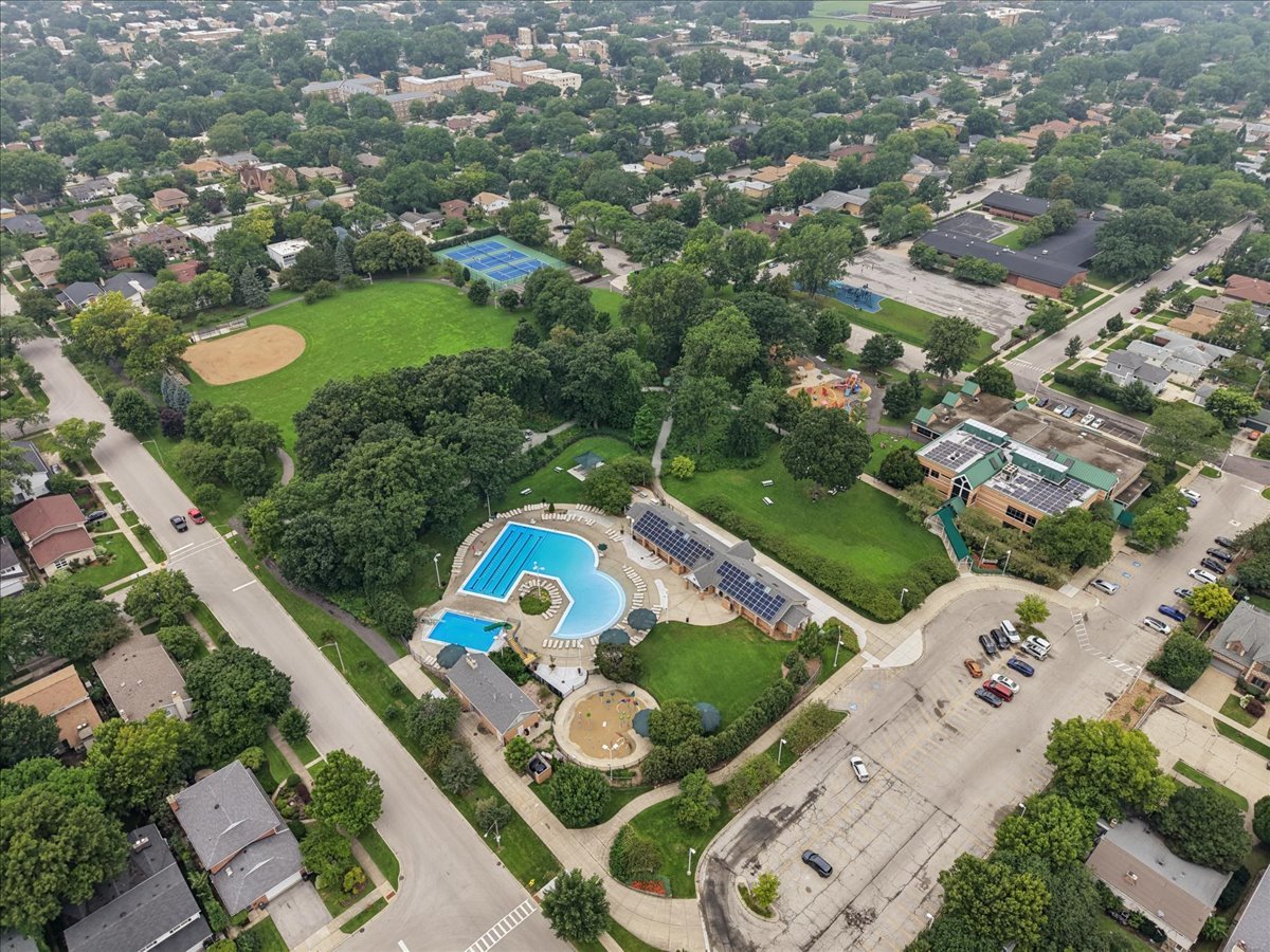 4312 Suffield Court