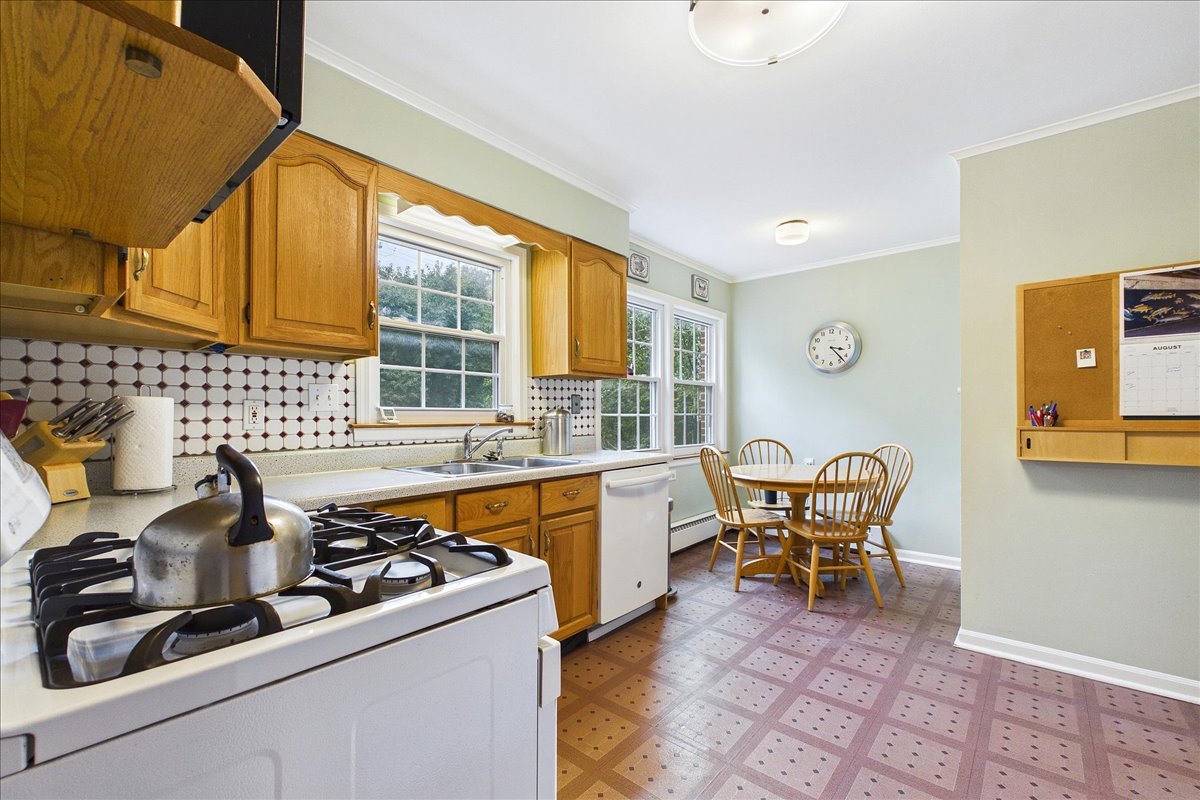 4312 Suffield Court