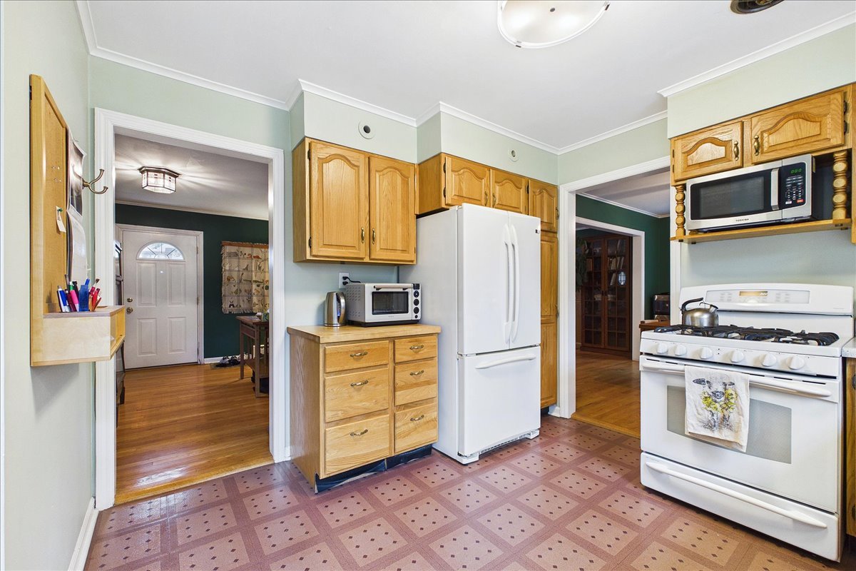 4312 Suffield Court