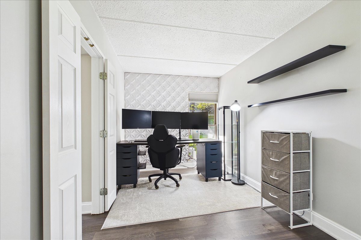 451 ELM Street Unit: 2F