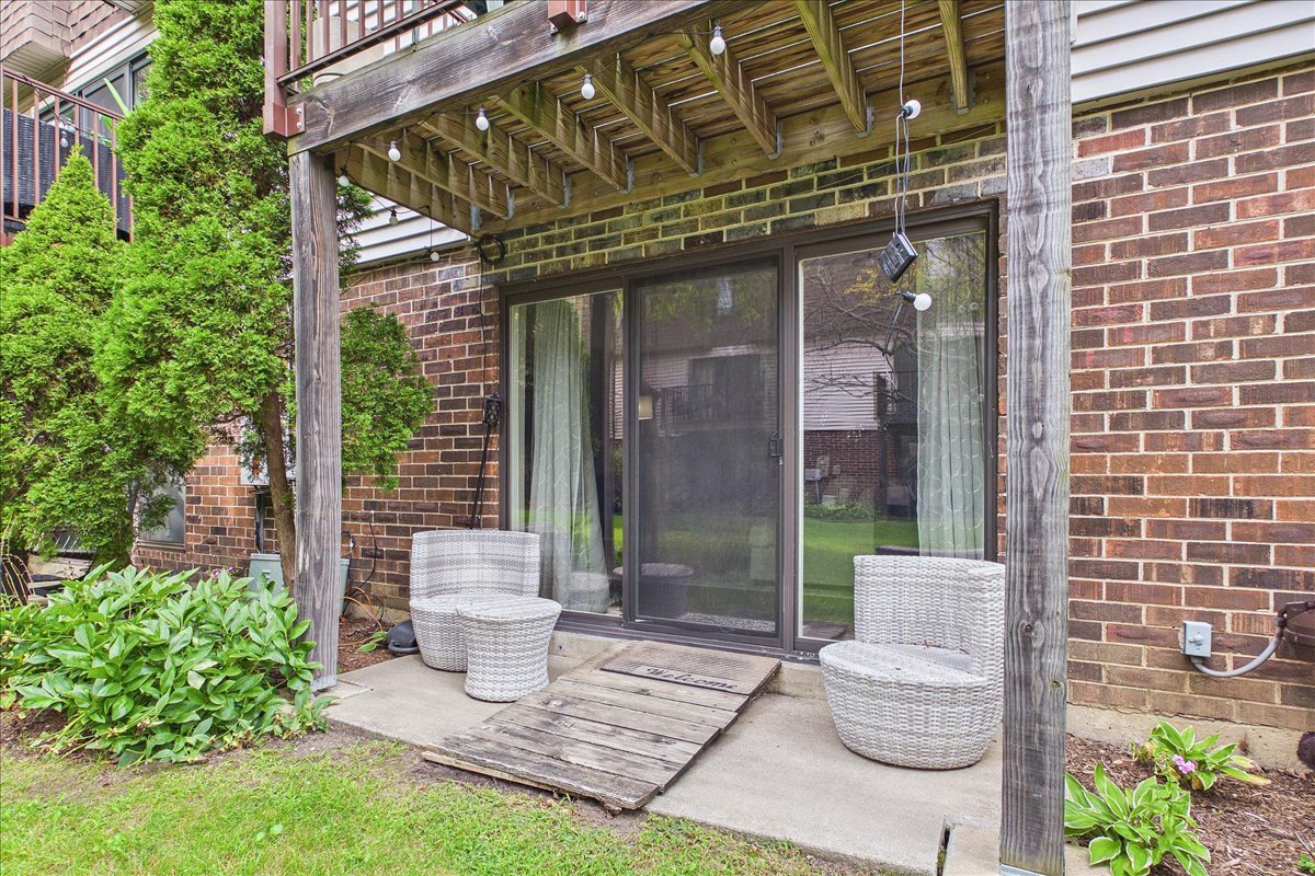 451 ELM Street Unit: 2F
