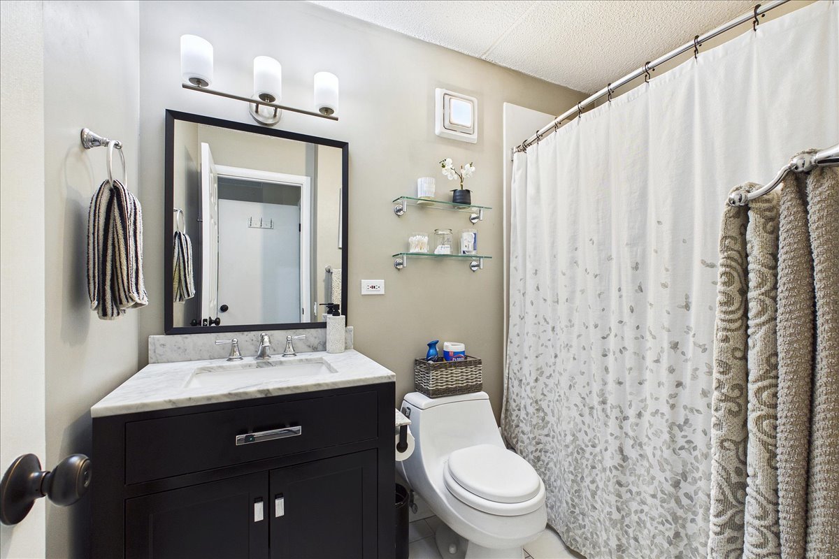 451 ELM Street Unit: 2F