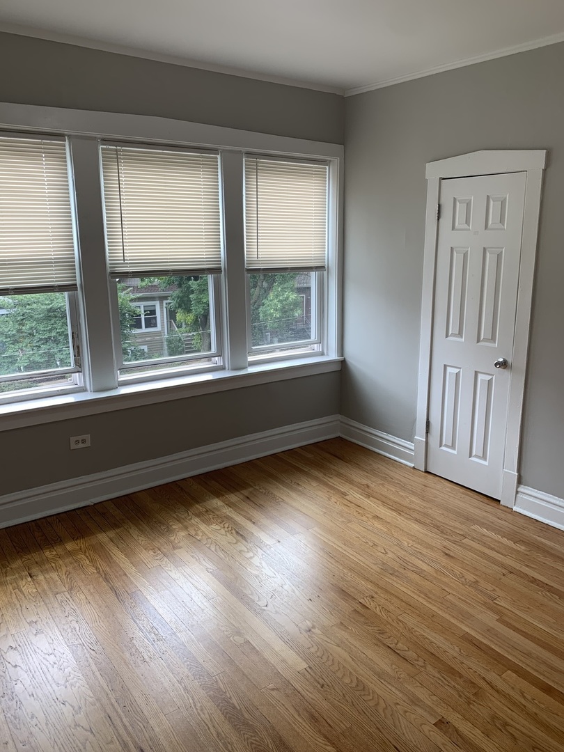 4460 N Avers Avenue Unit: 2