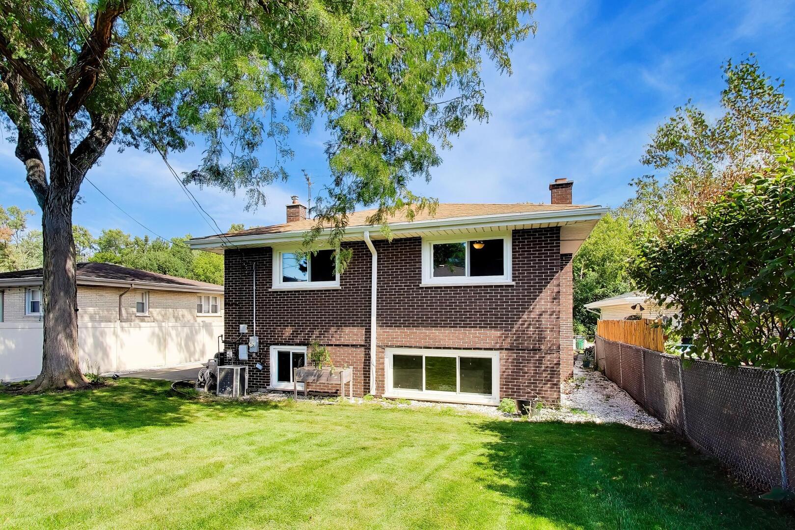 2838 Sunnyside Avenue