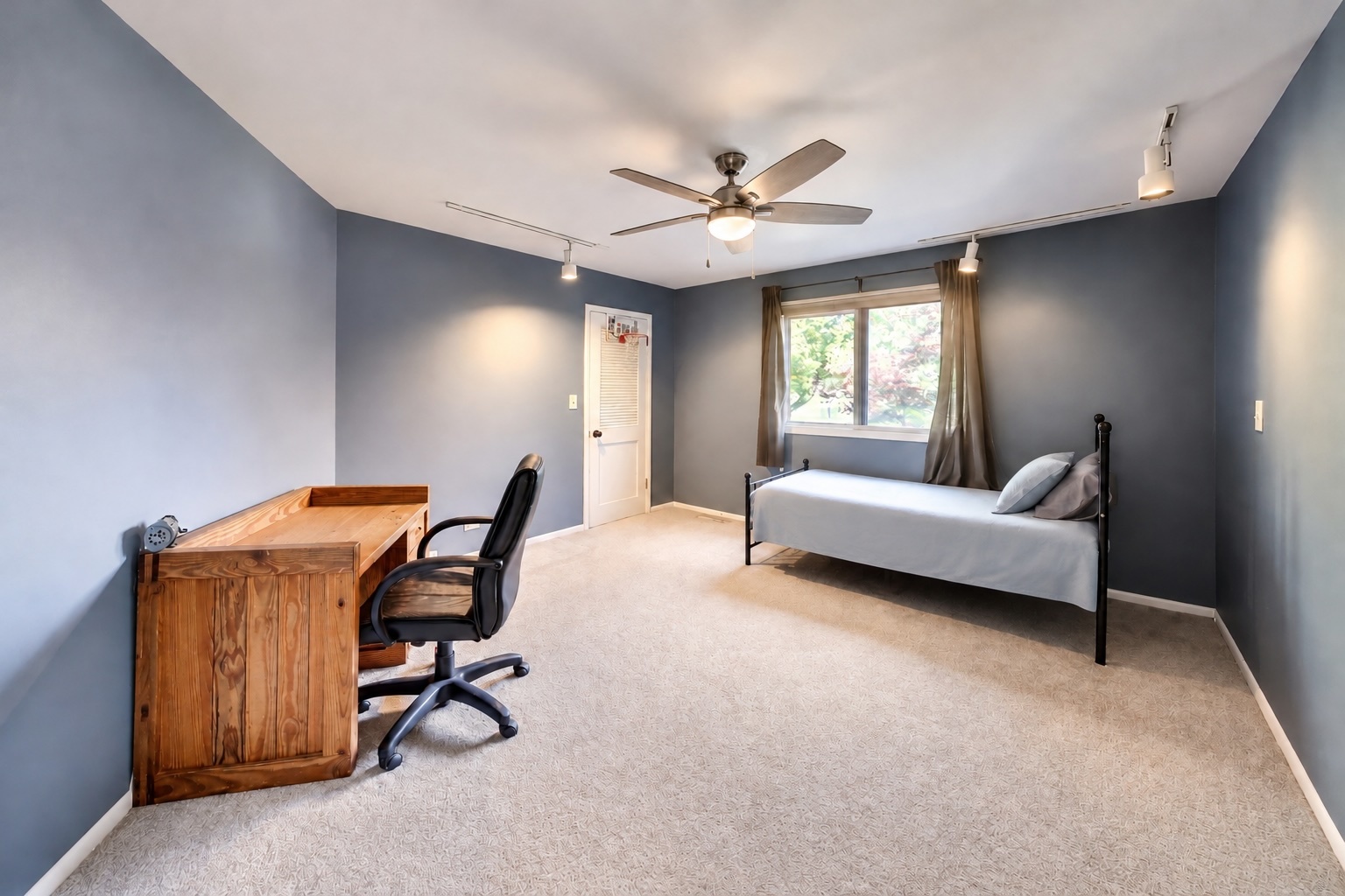 31 Mulberry East Road
