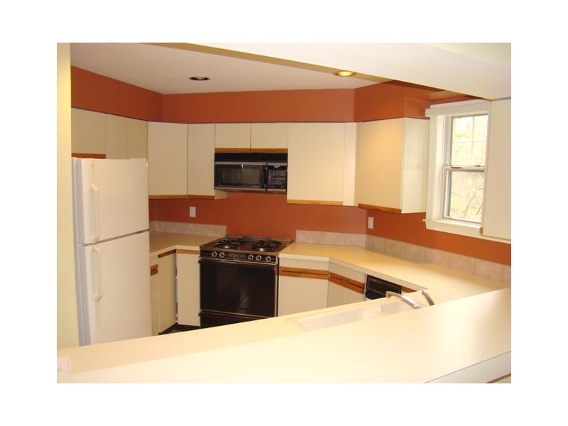 20 GARDENCOURT Drive 20