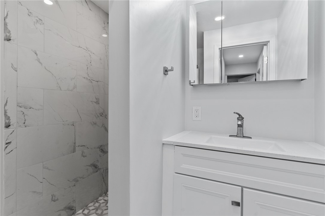 72 Warren Avenue Unit: A